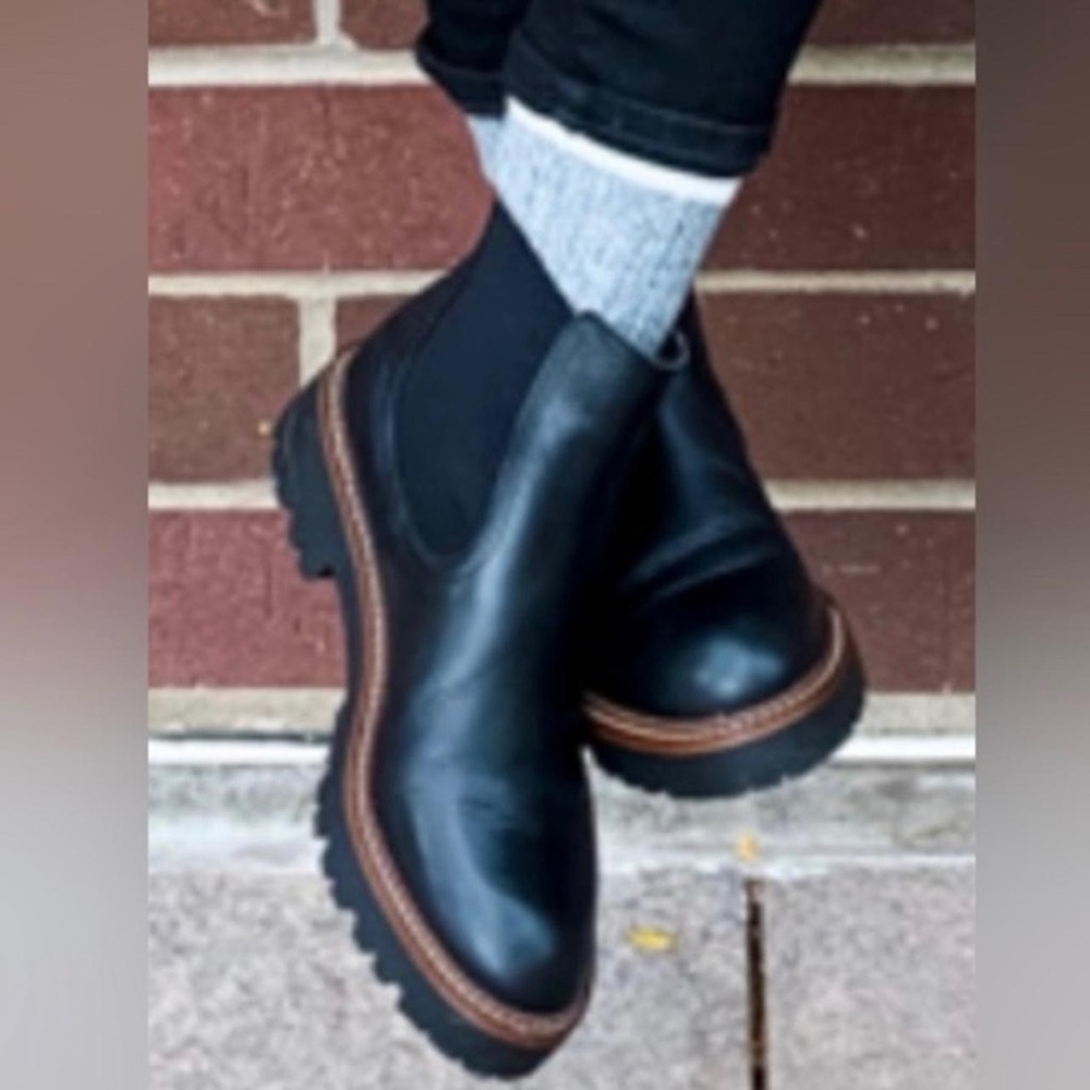 Caslon Miller Leather Chelsea Lug Boot